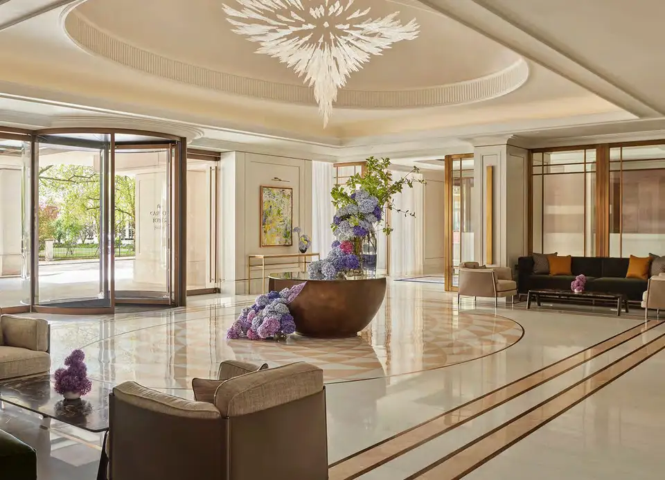 1508 London: image from the official Solaya brochure
