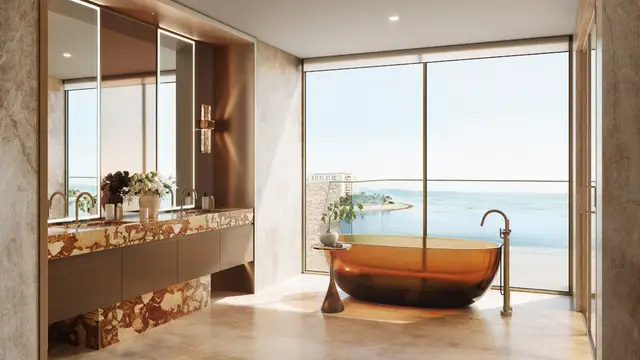 Penthouse: master bedroom ensuite